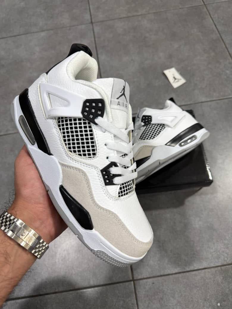 Nike Air Jordan 4